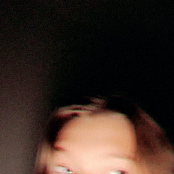 Meet your Posher, Sarra - Picture 1 of 1